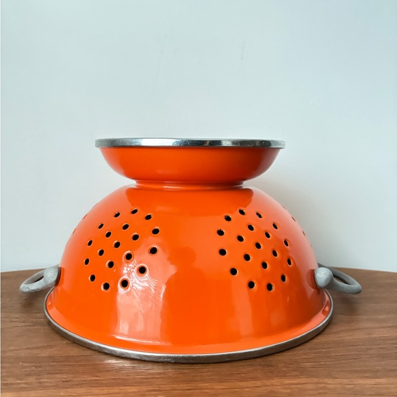 Bright Orange Kitchen Colander - Picture 5 of 14